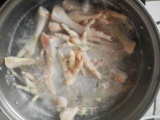 Sichuan Spicy Chicken Feet recipe