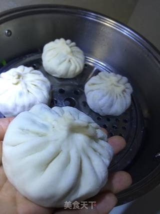 Pork Buns with Chinese Cabbage Sauce recipe