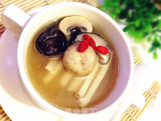 Fresh Mushroom Bone Soup recipe