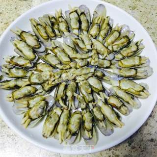 Scallion Razor Clams recipe