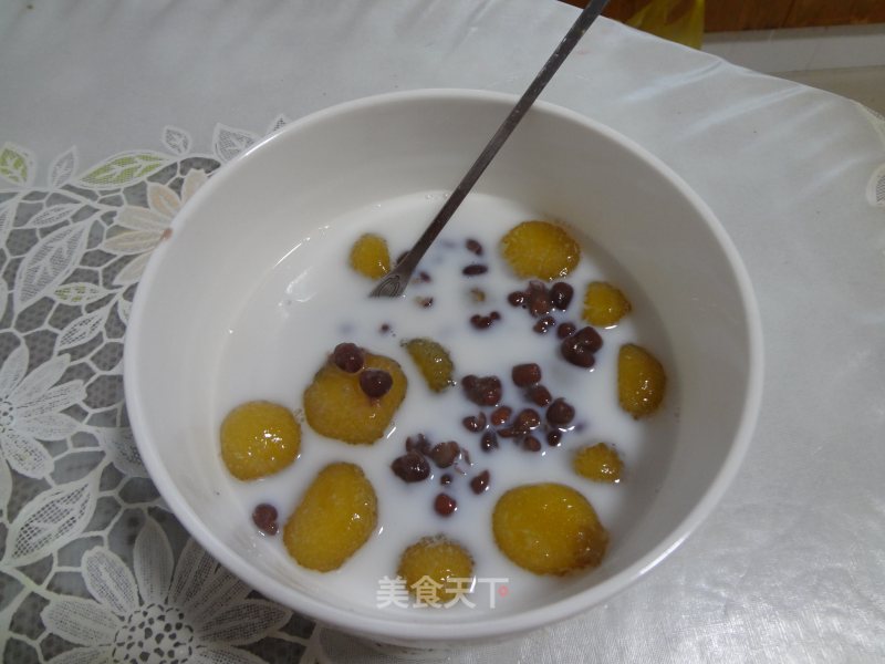 Sweet Potato and Taro Ball Soup with Coconut Milk recipe
