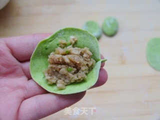 Dumplings Full of Spring in Winter-jade Lotus Root Fragrant Meat Dumplings recipe