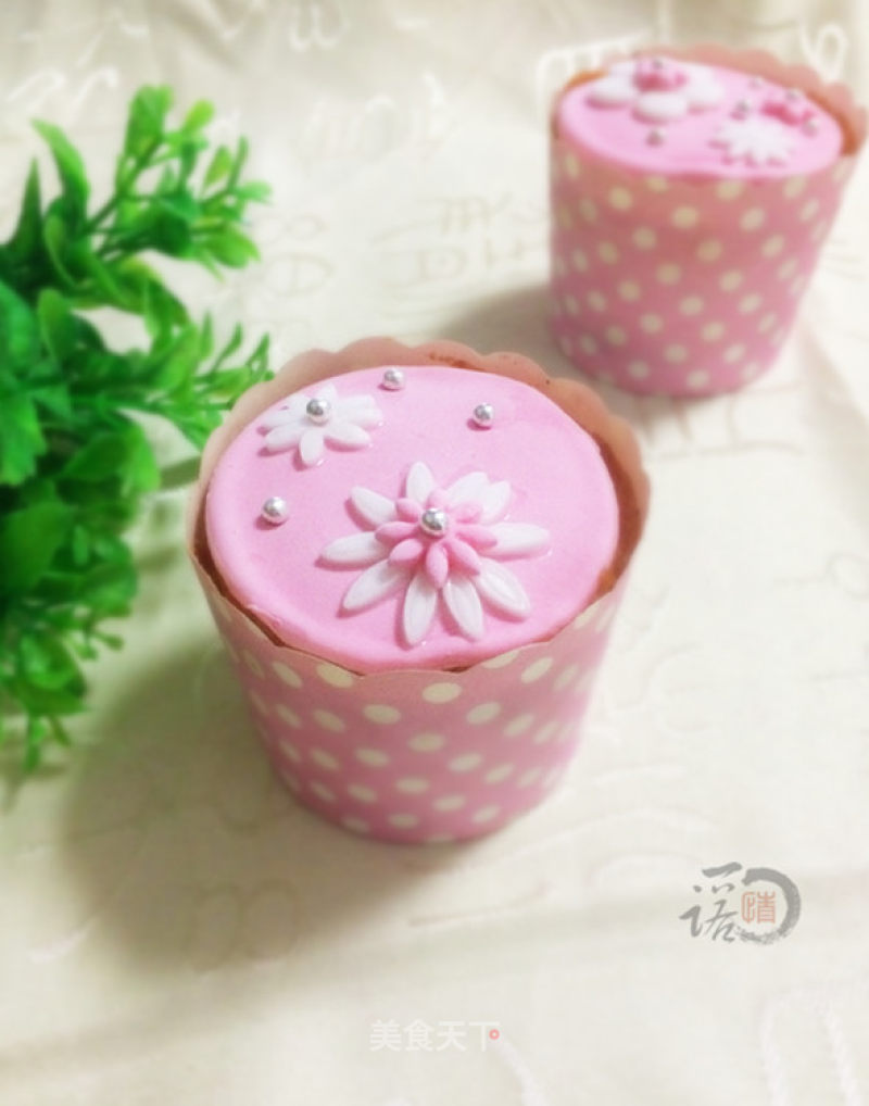 Fondant Cup Cakes recipe