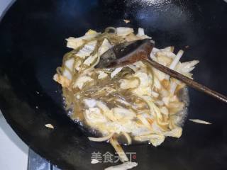 Stir-fried Noodles with Cabbage recipe