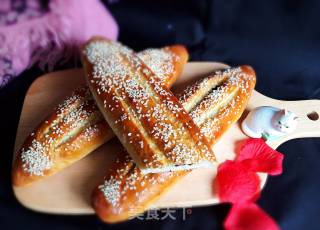 Whole Wheat Red Date Sesame Bread recipe