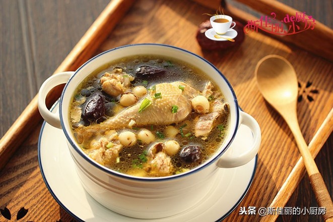 Chicken Soup with Red Dates and Lotus Seeds recipe