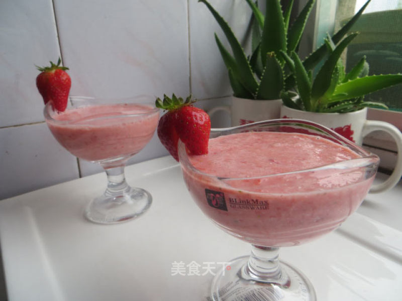 【strawberry Honey Milkshake】 recipe