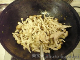 Braised Rape with Double Mushroom recipe