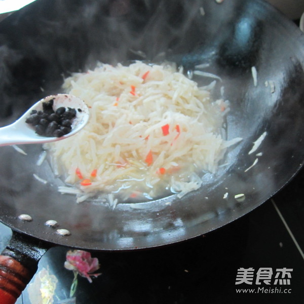 White Radish Shreds with Black Bean Sauce recipe