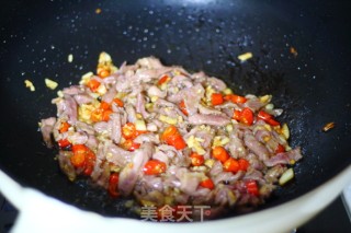 Fried Pork with Dried Radish recipe