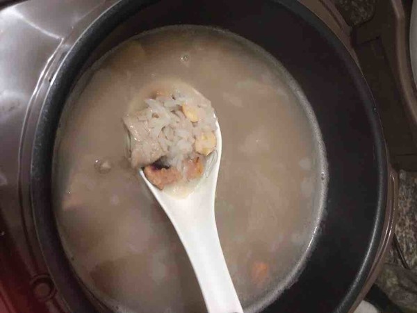 Octopus and Lotus Seed Pork Bone Porridge recipe