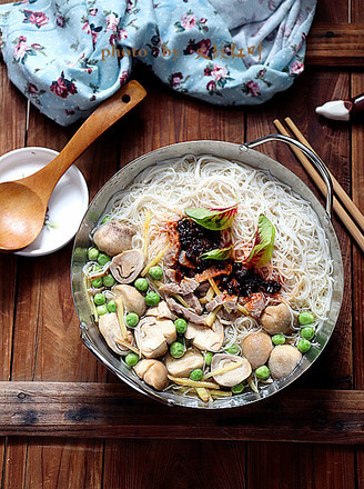 Hot Pot Soup Rice Noodles
