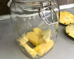 Pineapple Wine/vodka 40° Waiting for Maturation (fastest 1 Month) recipe