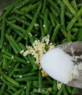 Cowpeas with Sesame Sauce recipe