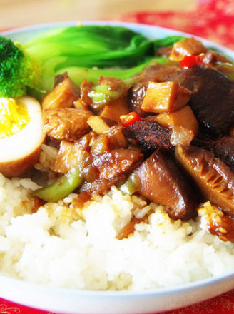 Braised Pork Rice with Chicken Breast