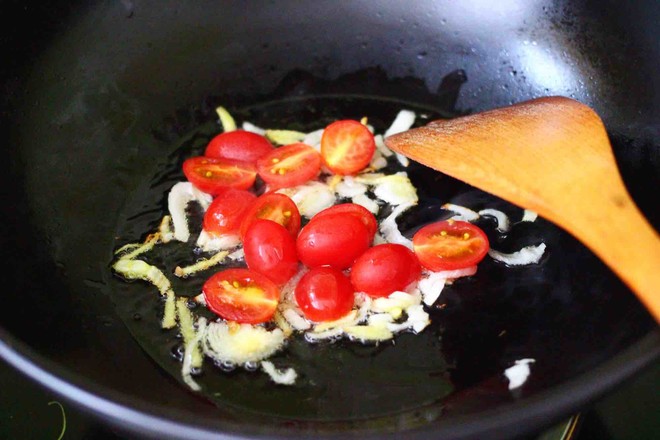 Stewed Taro Balls with Snow Peas and Seafood recipe