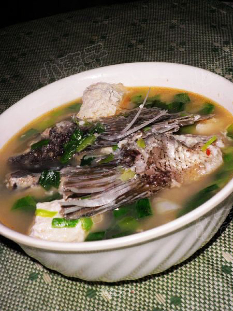 Three Kinds of Silver Carp---fish Bone Soup recipe