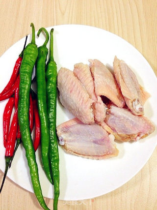 Spicy Fried Chicken Wings recipe