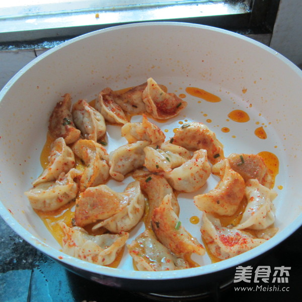 Fried Dumplings in A Ceramic Pan recipe