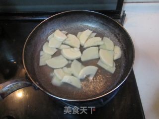 Hunan Bacon with Snow Peas recipe