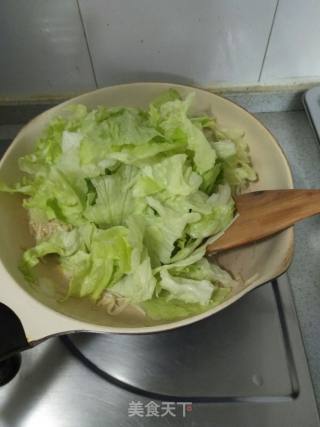 Stir-fried Western Lettuce with Enoki Mushroom recipe