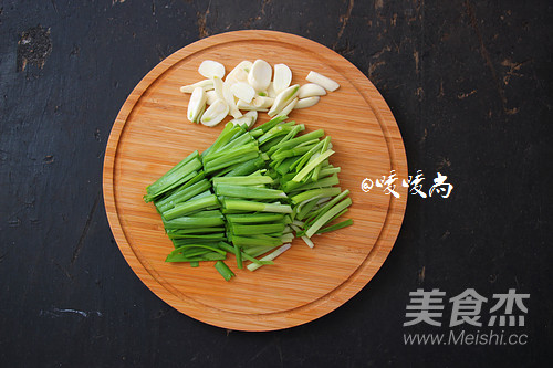 Fried Noodles with Mushroom in Oyster Sauce recipe