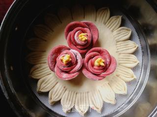 #团圆饭# Twenty-eight Steamed Flowers Heart Blooming recipe