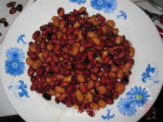 Stir-fried Peanuts with Cilantro and Dried Tofu recipe