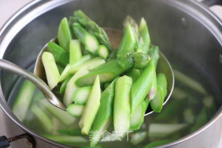 Asparagus Stir-fried Sausage recipe
