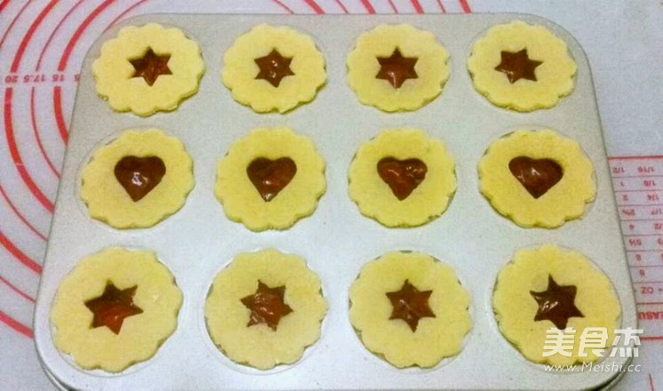 Strawberry Tart with Ruffles recipe