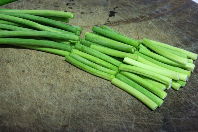 Stir-fried Sausage with Garlic Stalks recipe