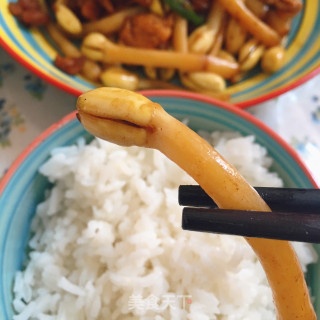 Stir-fried Pork Belly with Peanut Sprouts recipe