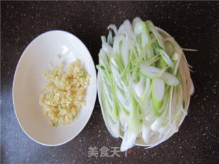 Stir-fried Lamb with Scallions recipe