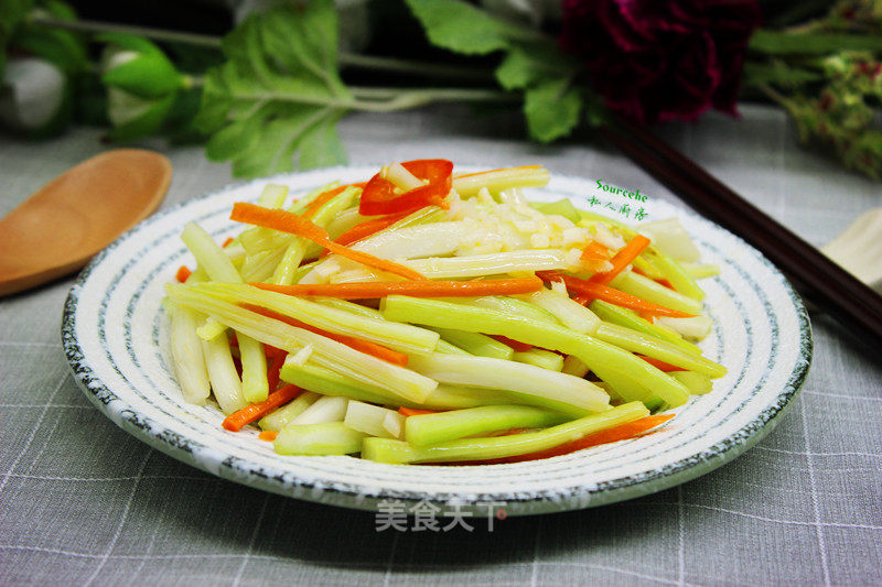 Lose Weight in Spring, Start with Cold Celery recipe