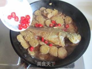 Thousands of Yellow Croaker Burnt Mold recipe