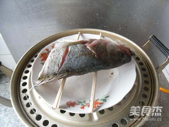 Garlic Oil Sea Bass recipe