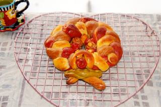 Colorful Christmas Wreath Bread recipe