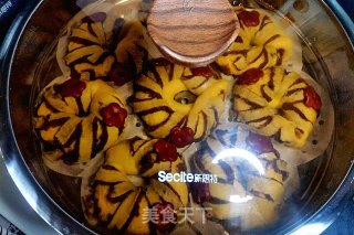 Golden Sunshine Bean Paste Wreath recipe