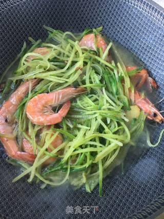 Stewed Shrimp with "radish" Shredded Carrot recipe