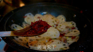 Spicy Fried Lotus Root Slices recipe