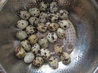 Boiled Peanut Quail Eggs recipe
