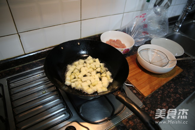 Potatoes, Chicken Nuggets and Chili Noodles recipe