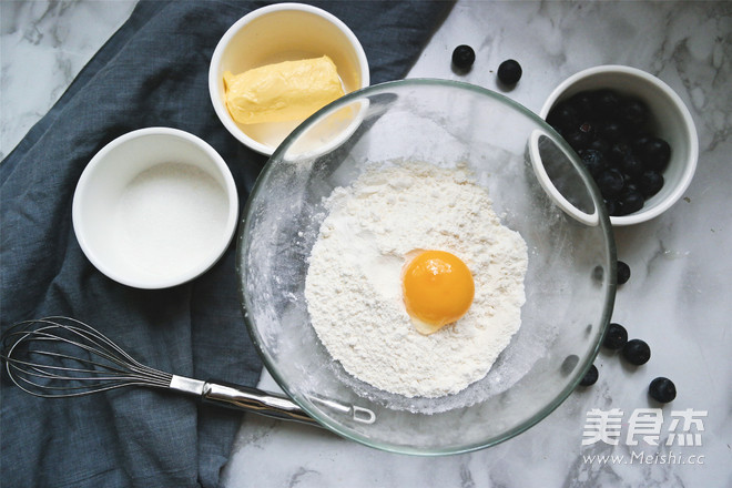 Condensed Milk Blueberry Pie recipe