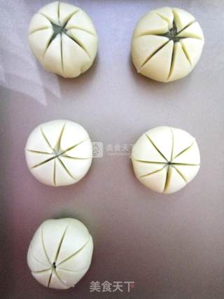 #aca烤明星大赛# Free Fried Palace Lotus Cake recipe