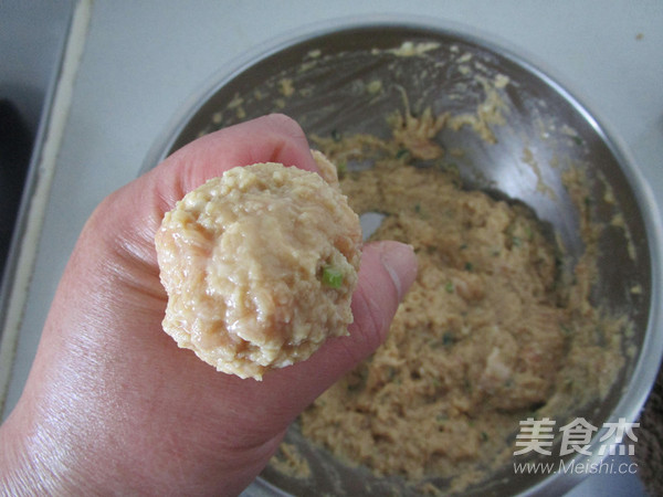 Lotus Root Meatballs in Tomato Sauce recipe