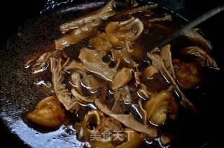 Braised Pork Trotters with Bamboo Shoots recipe