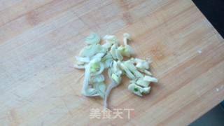 Stir-fried Soybean Sprouts with Lard Residue recipe