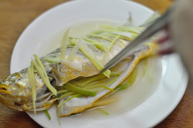 Steamed Yellow Croaker recipe