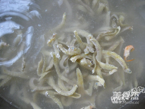 Small Fish Mixed with Black Peanuts recipe