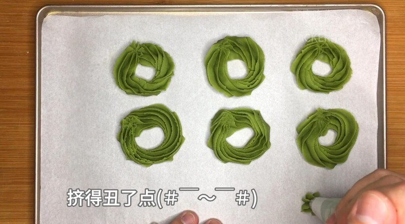 Matcha Christmas Wreath Biscuits, Light Tea Fragrance and Rich Butter recipe